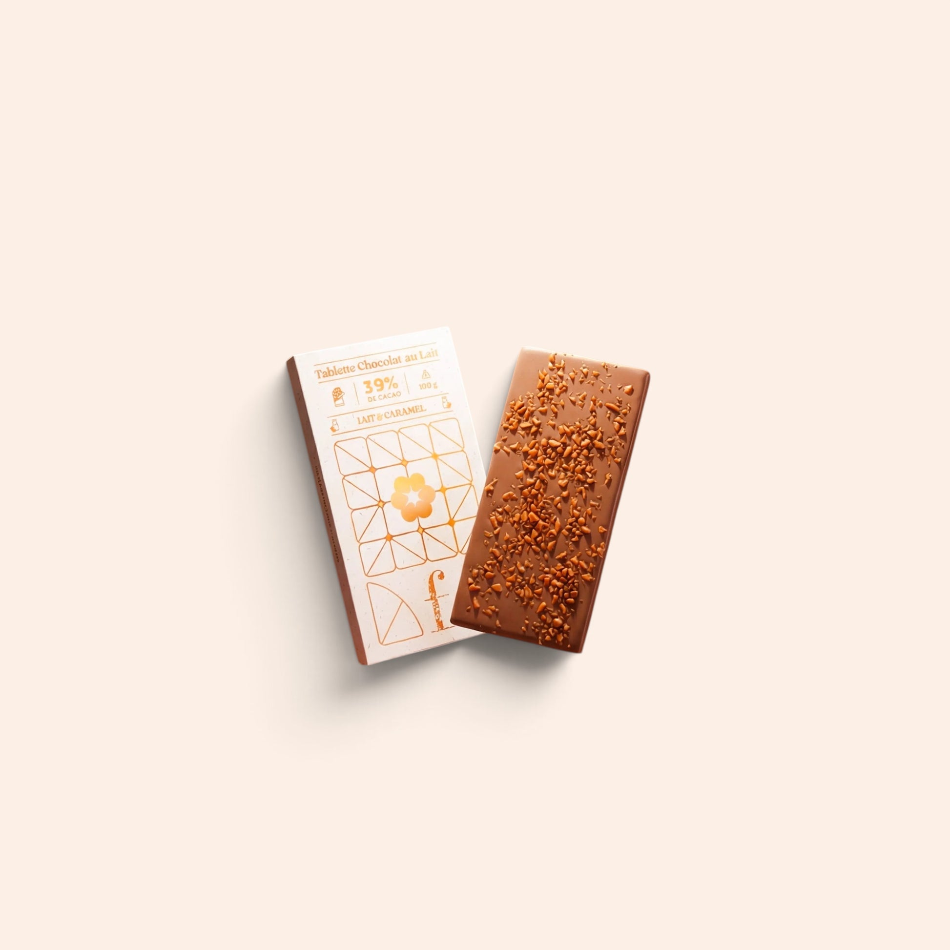 Tablette de chocolat au lait 39% au caramel Maison Fruidoraix avec éclats croquants sur le dessus